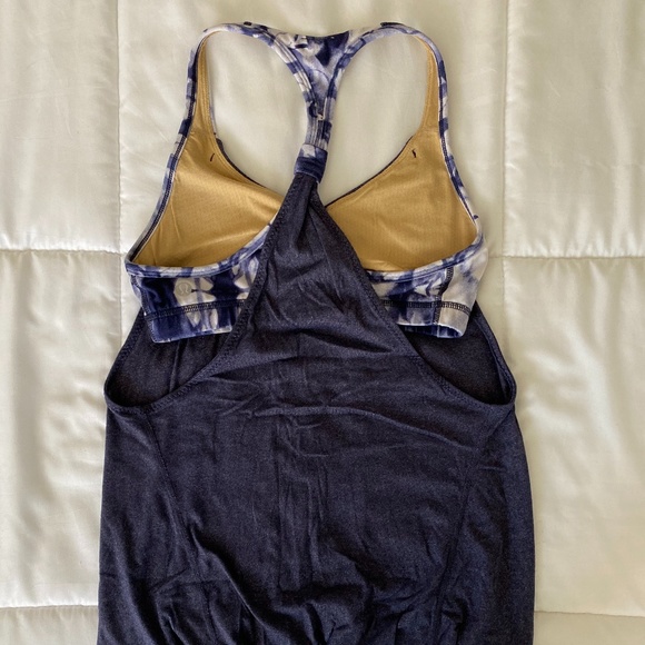 Lululemon Tie Dye hot yoga tank w sports bra